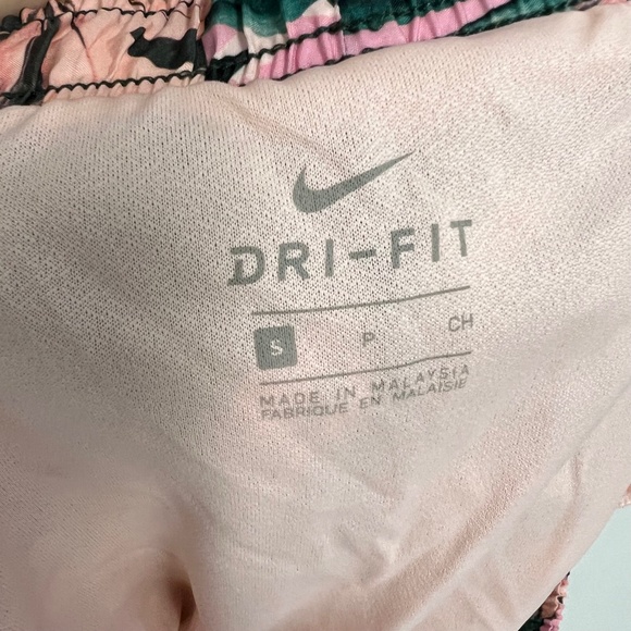 nike tropical print running shorts - Picture 7 of 7